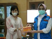 Pemkot Tangsel Terima Bantuan Obat Batuk dari PT Mecosin