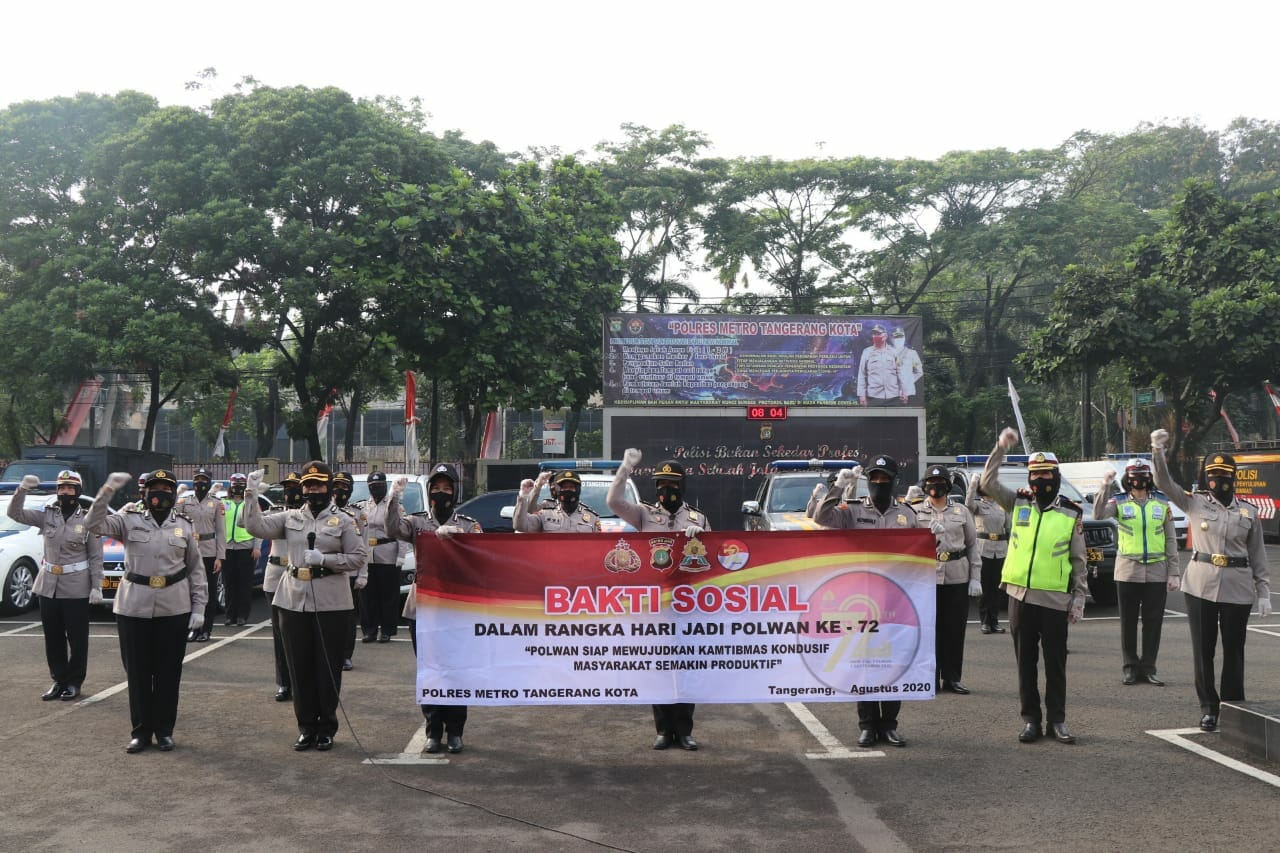 Covid-19 Meningkat di Kota Tangerang, HUT Polwan ke-72 Bagikan Masker ke Masyarakat