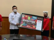 Telkomsel-Pemprov Banten Berikan 800 Ribu Kartu Internet Merdeka Belajar