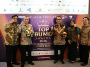 Perumdam Tirta Kerta Raharja Raih Empat Penghargaan TOP BUMD Award 2020