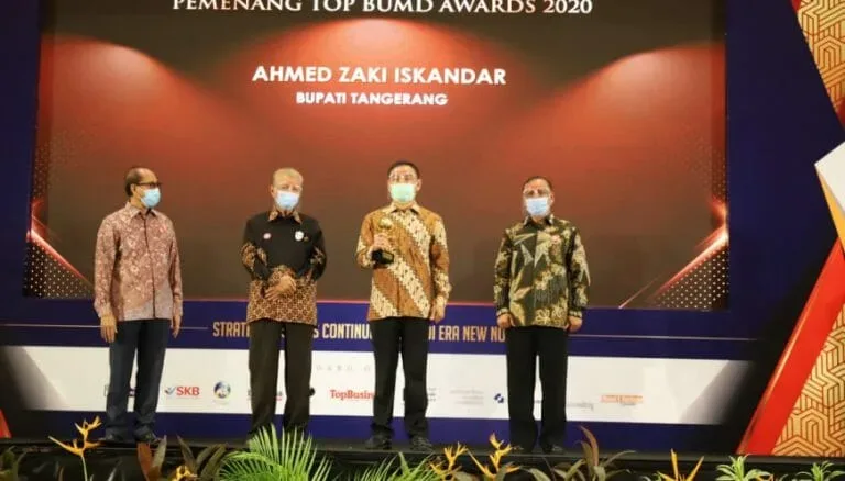 Perumdam Tirta Kerta Raharja Raih Empat Penghargaan TOP BUMD Award 2020