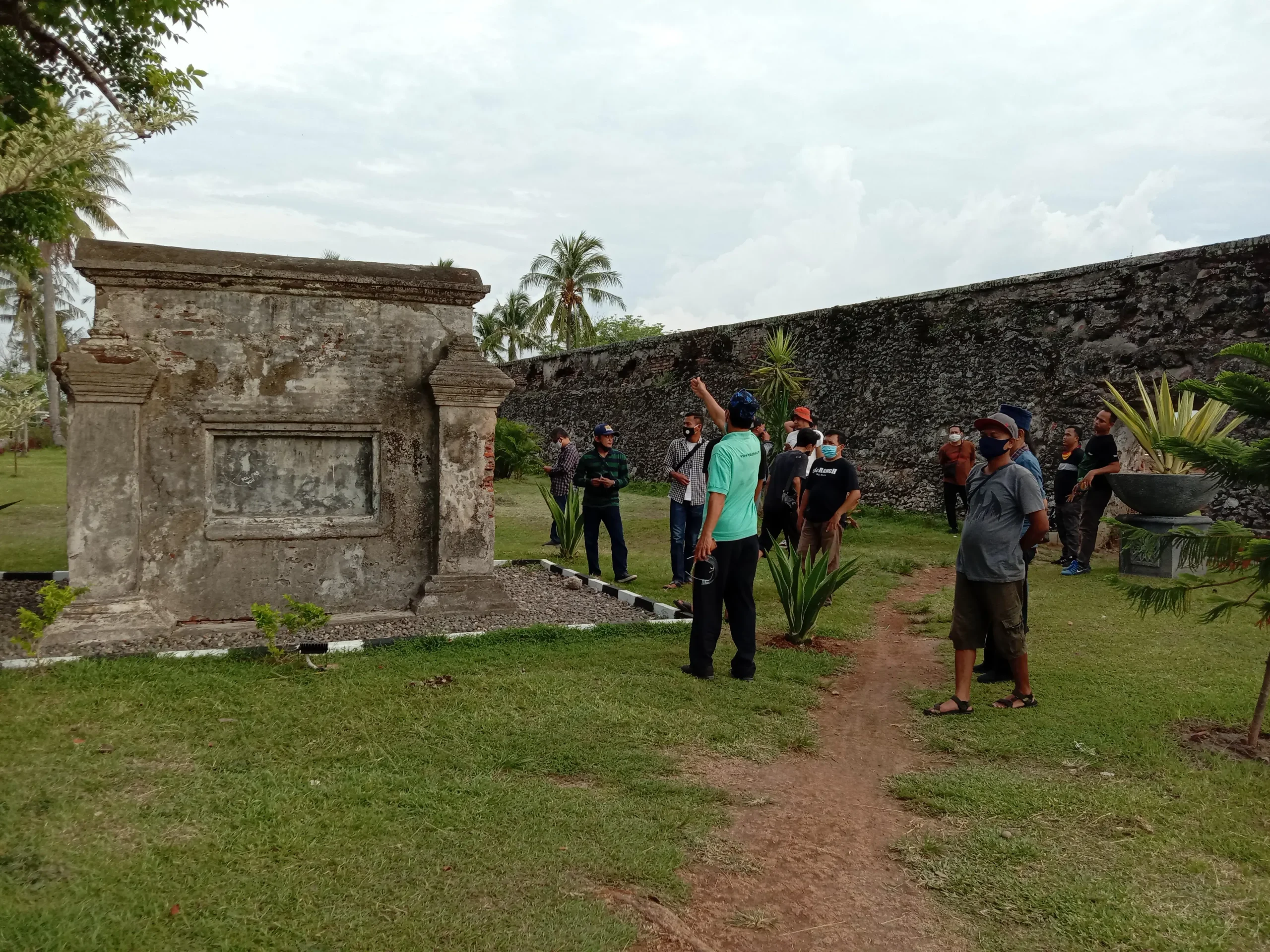 Cerita Wisata Religi Banten Lama dan Pantai Anyer di Provinsi Banten