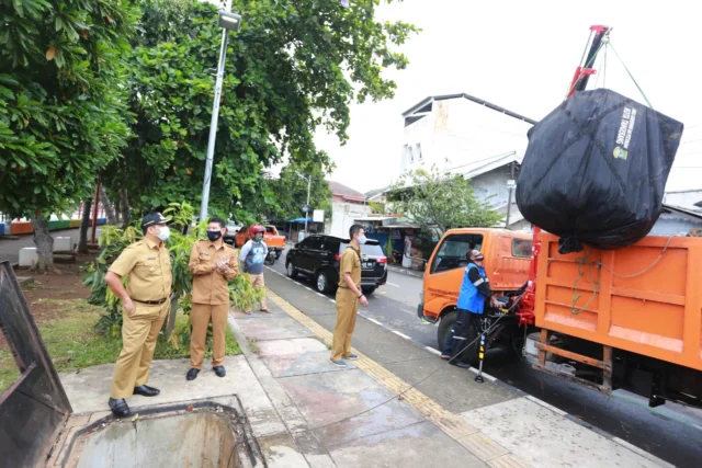 Inovasi, Uji Coba Tempat Pembuangan Sampah Terpendam