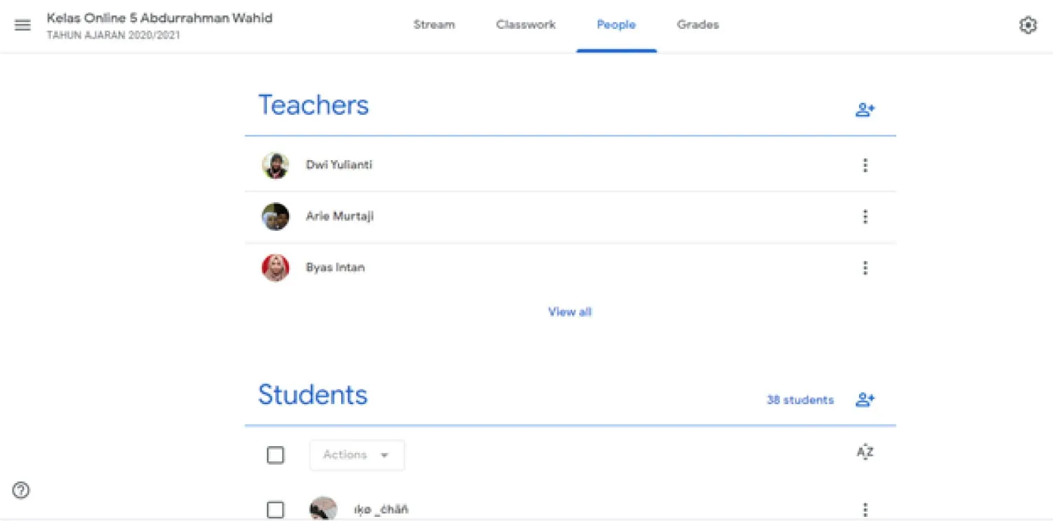 Implementasi Zoom dan Google Classroom dalam Pembelajaran Jarak Jauh