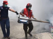 Berantas Aedes Aegypti, PMI Kota Tangerang Fogging Perumahan Warga