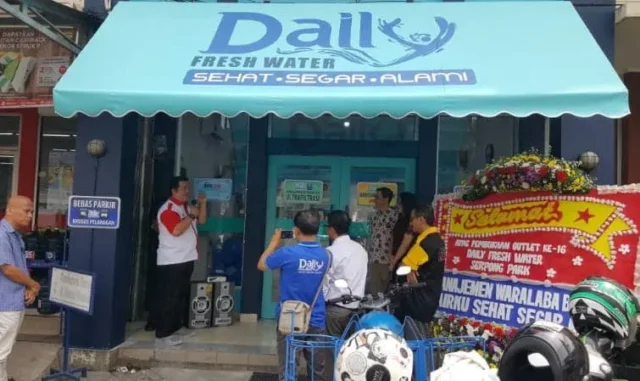 Air Tidak Sekedar Bisnis, Tapi Juga Membuka Lapangan Pekerjaan