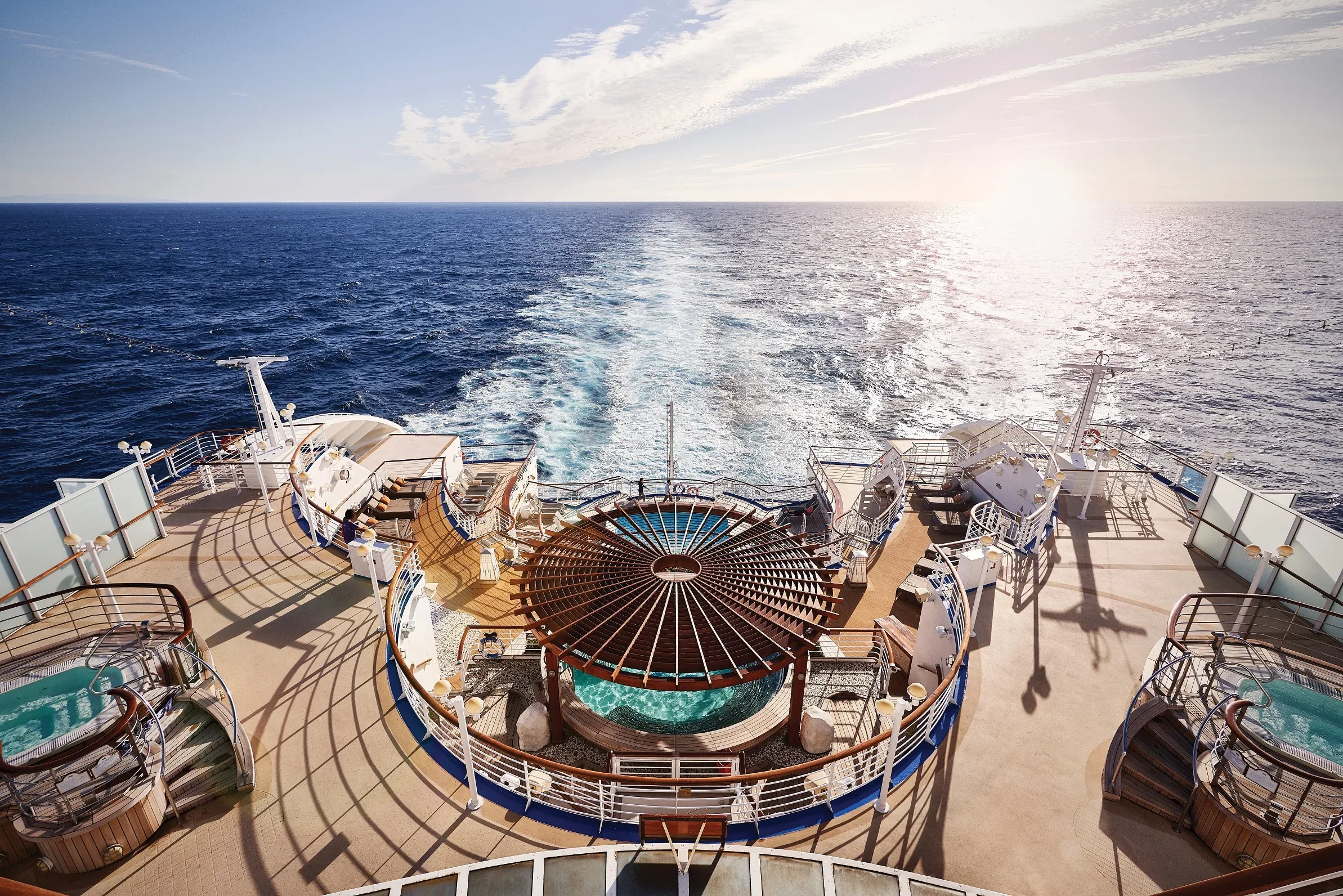 Diamond Princess - Japanese pool deck