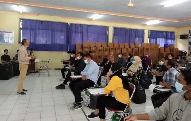 Kantor Bahasa Provinsi Banten Jaring Cerita Rakyat Melalui Pelatihan Menulis