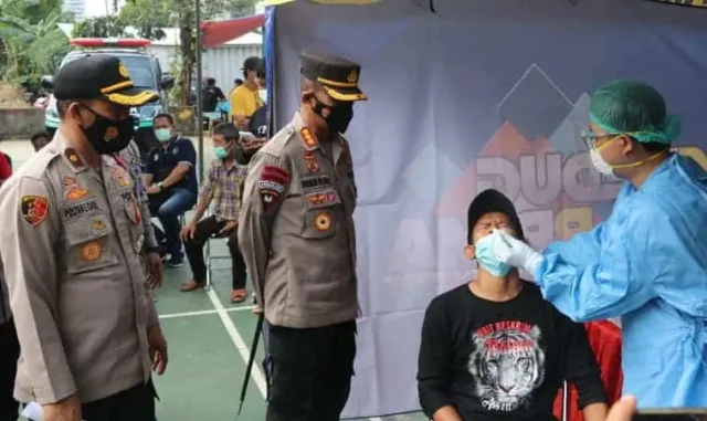 KTJ Polres Metro Tangerang Kota Swab Antigen Warga Mudik, Tiga Reaktif di Isolasi