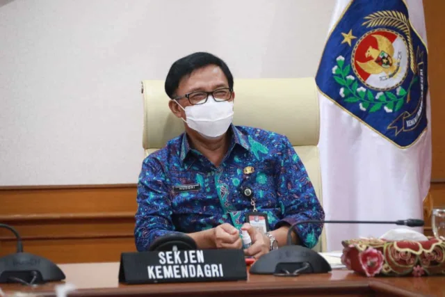 Kemendagri Terima Penghargaan Sukses PK21 dari BKKBN