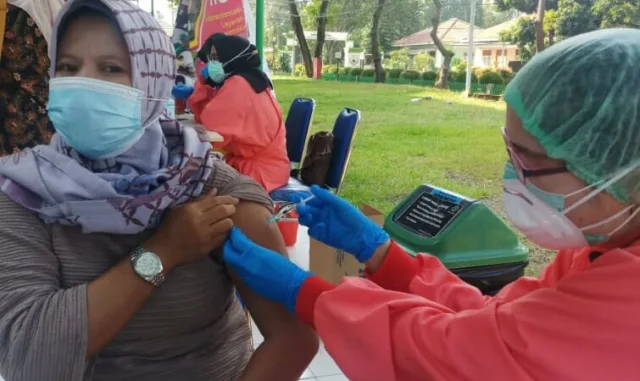 300 Dosis Perhari, RSUP Dr Sitanala Vaksinasi Masyarakat Tangerang