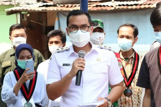 Pemkot Tangsel Bersama Mahasiswa Tangerang Raya Distribusikan Vaksin