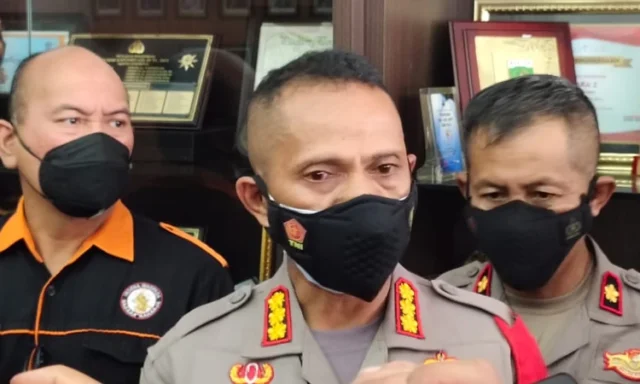 Kapolres Ingatkan Masyarakat Kota Tangerang Tidak Buat Kartu Vaksin Palsu