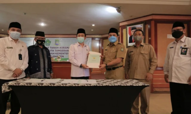 Pembangunan Asrama Haji di Cipondoh, Sertifikat Tanah 4,1 Hektare Diserahkan