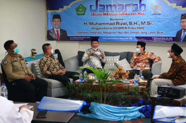 Kakanwil Kemenag Banten Bersama Anggota DPR RI Bahas Pelayanan Bagi Jamaah Haji & Umroh