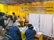 2.000 Orang Antusias Ikut Vaksinasi di DPD Partai Golkar Kabupaten Tangerang