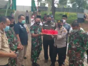 Peringati HUT TNI ke 76, Kapolsek Beserta Forkopimcam Panongan Beri Kejutan Untuk Koramil 14 Panongan