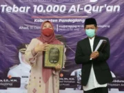 Pandeglang Ditebar 10.000 Al-Qur'an, Bupati Irna Minta Anak Muda Mengaji Jangan Kebanyakan Main HP