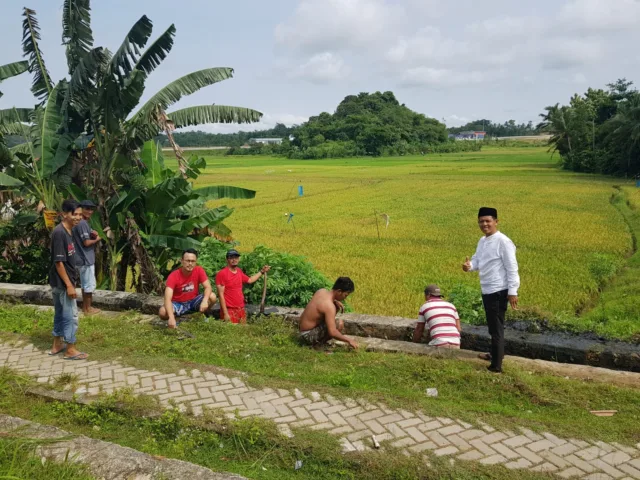 RT 04 Kembang Harum 2 Gotong Royong, Kades Bojongleles Gerak Bersatu Bersama 100 Hari Kerja