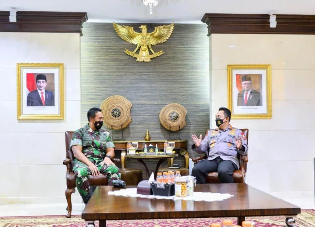 Disambangi Panglima, Kapolri Pastikan Sinergitas dan Soliditas TNI-Polri Ditingkatkan