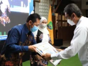 Bappeda Kota Tangerang Beri Penghargaan Pada Pemenang Lomba Karya Tulis Inovatif