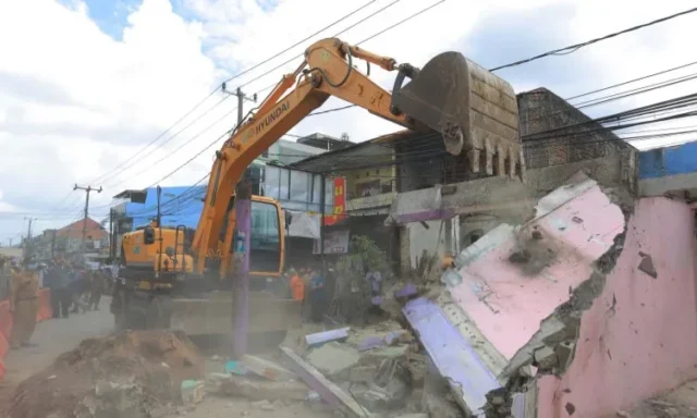 Proses Konsinyasi di Pengadilan Tangerang, Rumah di Jalan Maulana Hasanudin Dibongkar