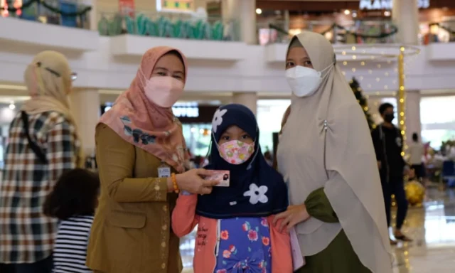 Sentra Vaksinasi Anak di Mall Kota Tangerang Bisa Sambil Buat KIA, Gratis!