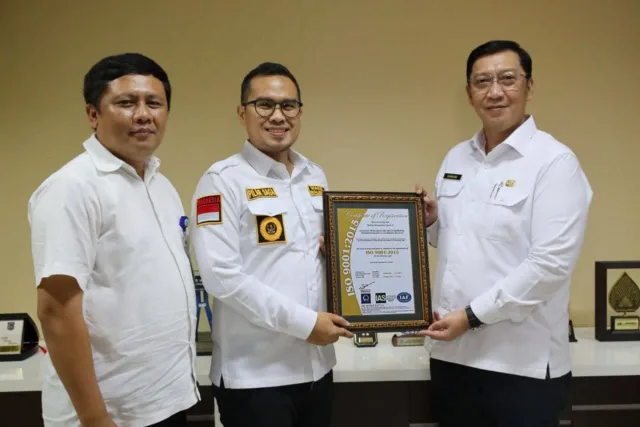 Tingkatkan Kualitas Pelayanan, Tim LPSE Tangsel Raih Sertifikat ISO 9001:2015