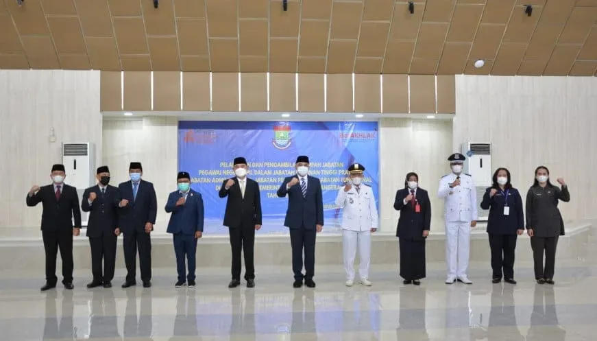 Bupati Zaki bersama jajarannya di Pemkab Tangerang.