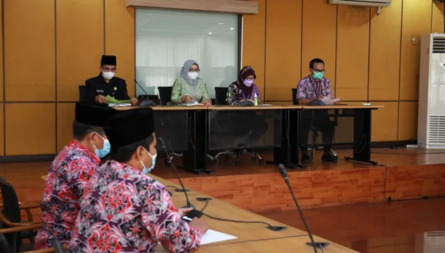 Rapat Koordinasi Persiapan Kelas Calon Pengantin Kasep di Aula Gedung ex-DPRD Tangerang.