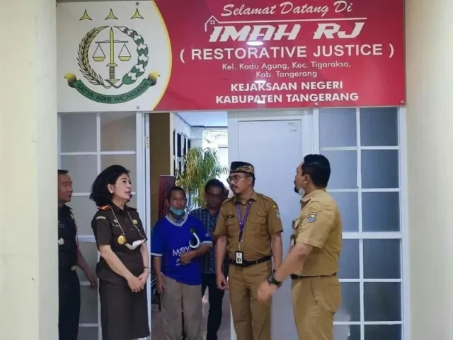 Kepala Kejari Kabupaten Tangerang Nova Elida Saragih saat di Imah RJ 'restorative justice'.