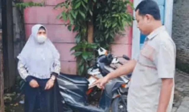 Hati - Hati Kenalan di Medsos, Motor Berikut Dua Handphone Digasak Penipu