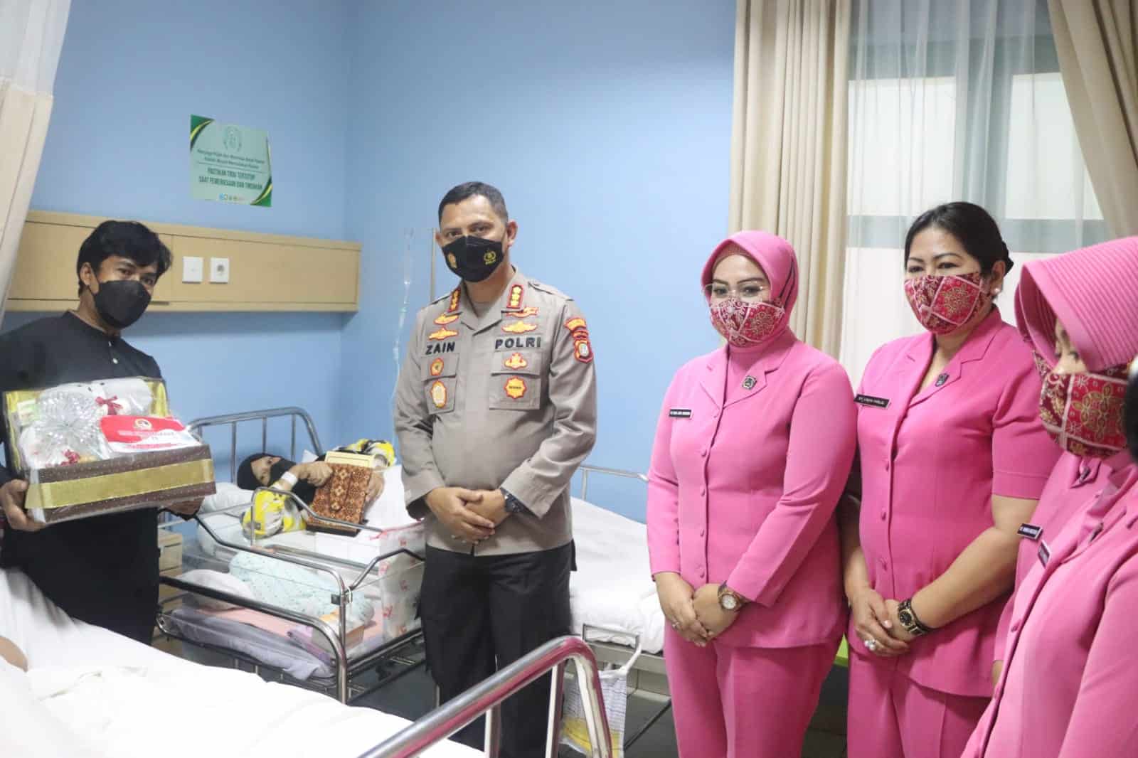 Lahir 1 Juli, Tiga Bayi di Kota Tangerang Dapat Kejutan dari Kapolres