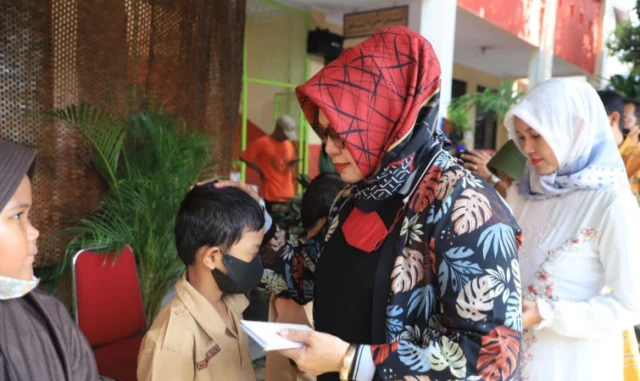 Muharram, Siswa SD Diajarkan Peduli Anak Yatim