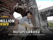 Lirik Lagu Nutupi Laraku dan Terjemahan - Happy Asmara