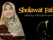 Lirik Sholawat Al Fatih Teks Arab, Latin dan Artinya