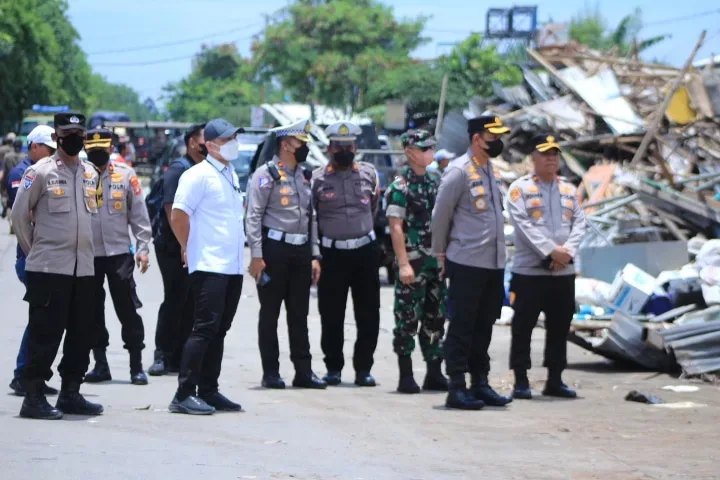 Antisipasi Banjir, Libatkan 575 Petugas 48 Bangunan Liar di Benda Ditertibkan