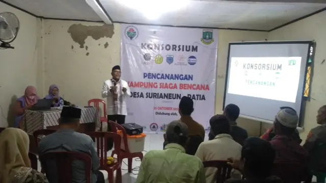 Konsorsium bersama Pemerintah Desa Surianeun Mencanangkan Kampung Siaga Bencana.