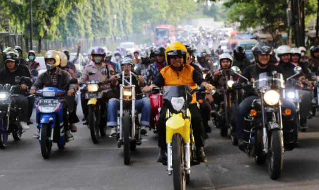 Rame Jasa! Ribuan Motoris Nyoride Bareng Wakil Walikota Tangerang, Ada Apa?