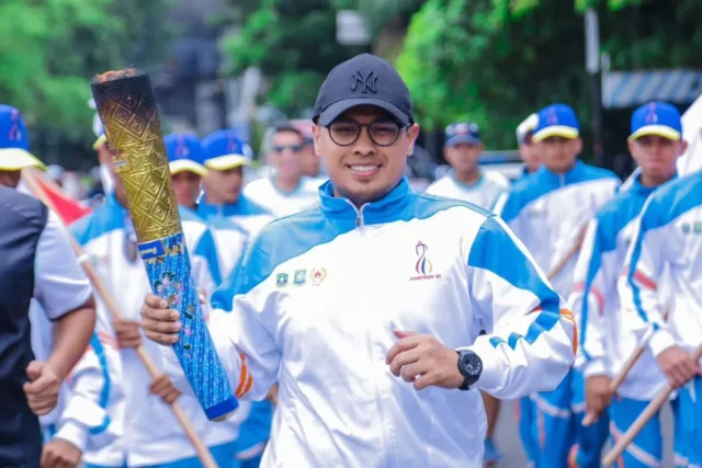 Pemkot Tangsel Lepas Kirab Obor Porprov VI Banten Menuju