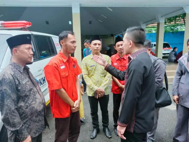 Usulan Legislator DPR RI Moch Hasbi Asyidiki Jayabaya, Empat Ambulance BPKH Diserahkan di Dapilnya