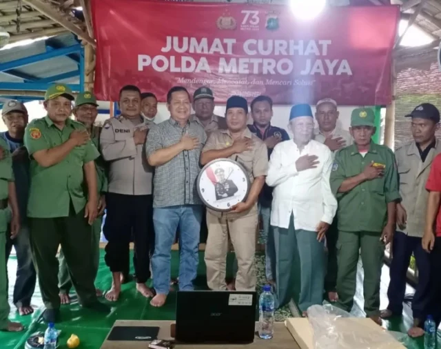 Melalui Jumat Curhat, Kapolsek Teluknaga Serap Aspirasi Warga