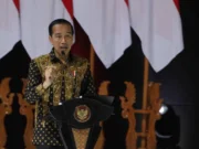 Kendalikan Inflasi, Presiden Minta Kepala Daerah Sering Cek Harga Komoditas di Pasar