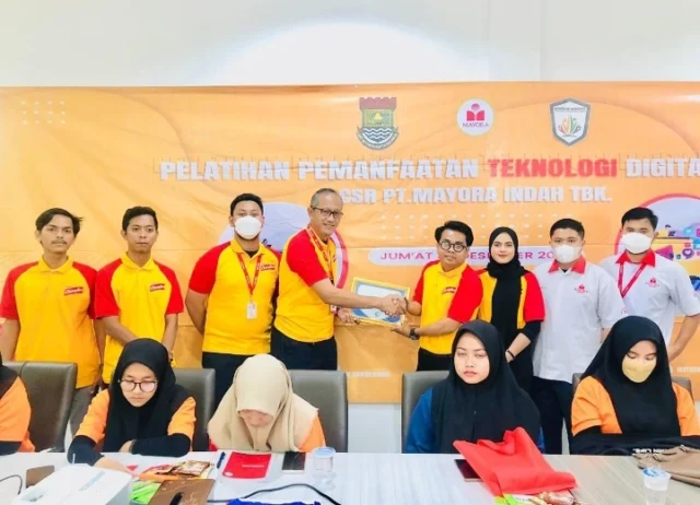 PT. Mayora Indah Tbk Bersama Benteng Society Adakan Pelatihan Pemanfatan Digitalilasi