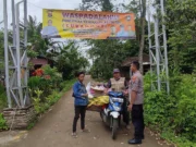 Bhabinkamtibmas Polsek Baros Polresta Serang Kota Pasang Himbauan Waspada Curanmor