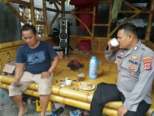 Personil Polsek Baros Polresta Serang Kota Giat Patroli Siang Hari Guna Himbau Kamtibmas