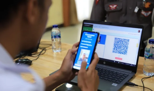 Polisi di Kota Tangerang Diperkenalkan Identitas Digital