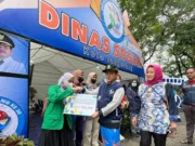 Dinsos Salurkan Biaya Pendidikan Perguruan Tinggi Pada 55 Mahasiswa Kota Tangerang