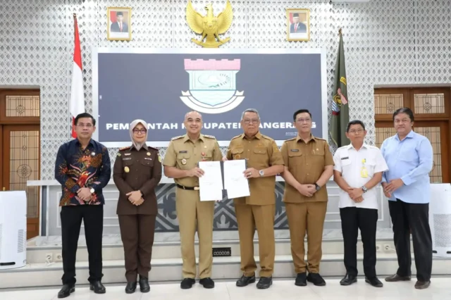 Pemerintah Kabupaten Tangerang Hibahkan 2 Bidang Aset TPU ke Tangsel