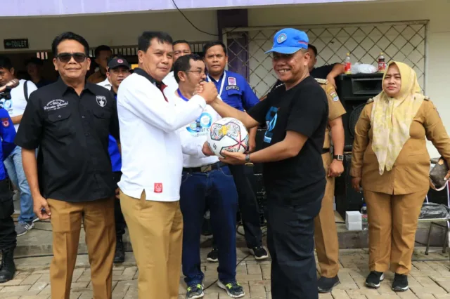 Sekda Kabupaten tangerang Membuka Turnamen Sepak Bola KSPSI Cup 2023